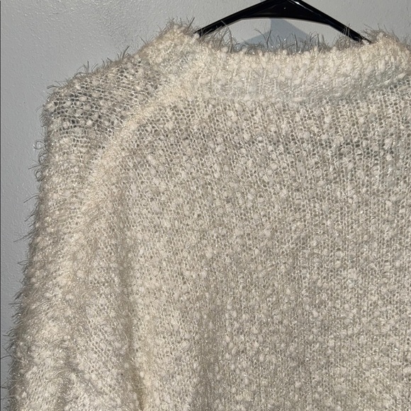 Tart Small White Crew Neck Sweater Plush Textured Knit Silver Sparkle - Picture 8 of 9